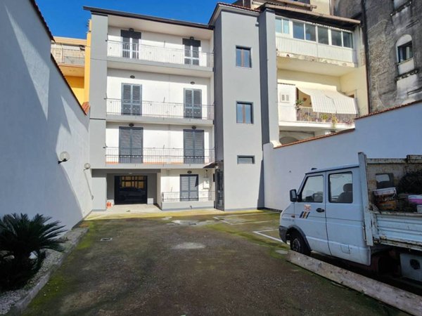 intera palazzina in vendita ad Afragola