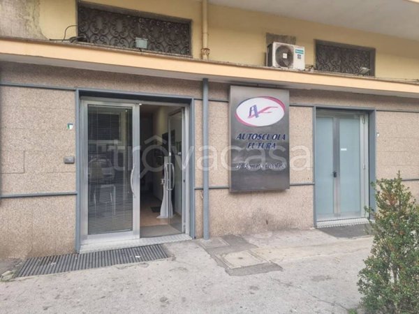 trivano in vendita ad Afragola