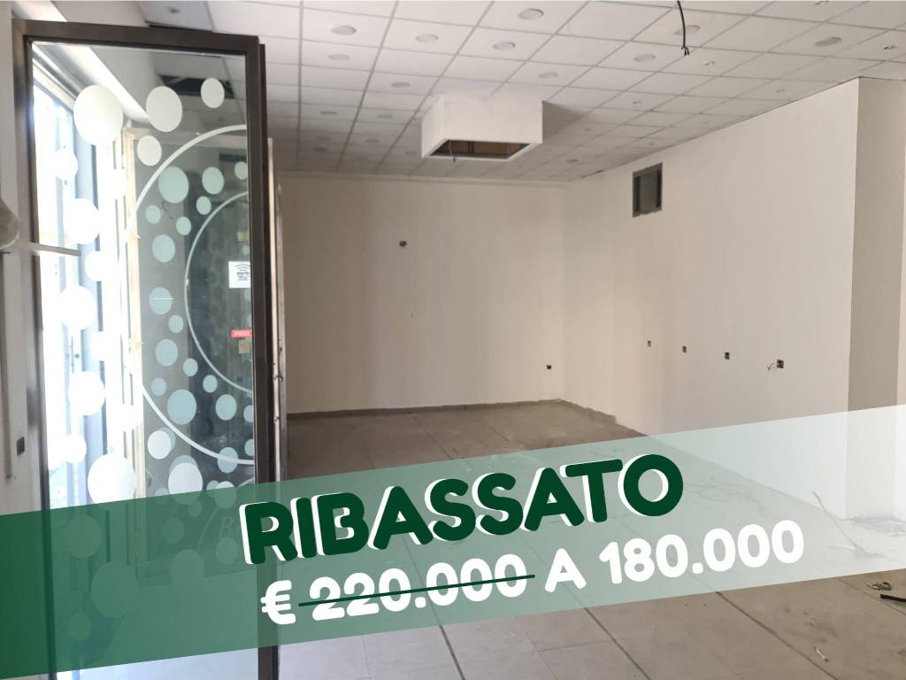 negozio in vendita ad Afragola
