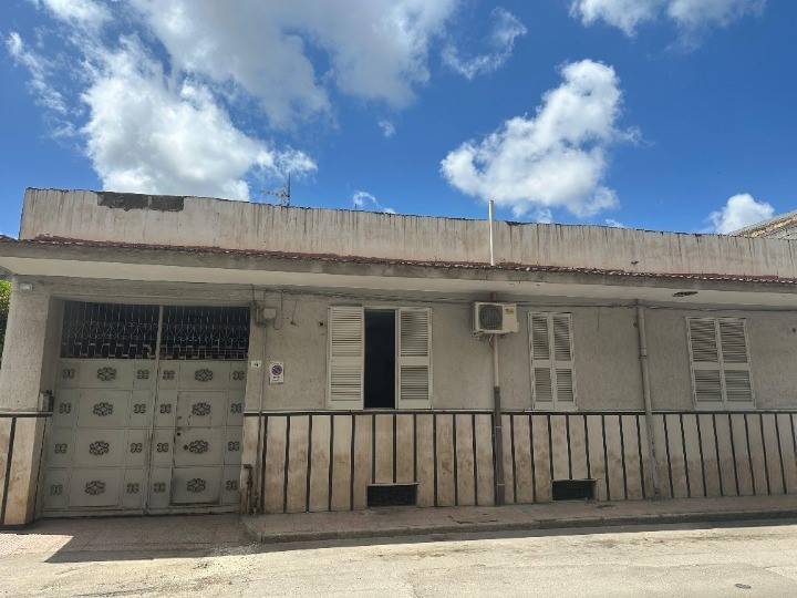 casa indipendente in vendita ad Afragola