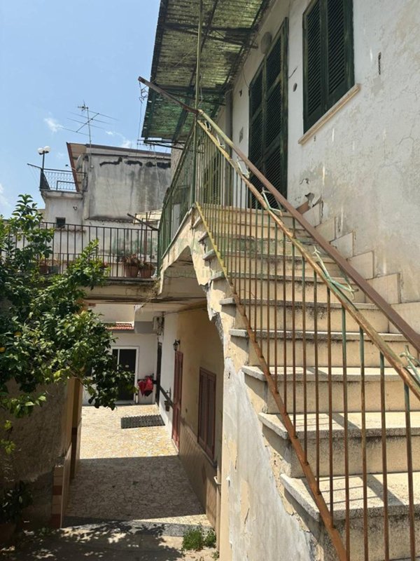 appartamento in vendita ad Afragola in zona Centro Città