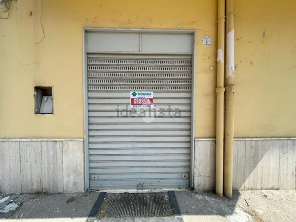 negozio in vendita ad Afragola