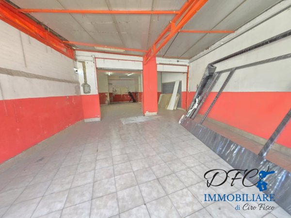 locale commerciale in vendita ad Afragola
