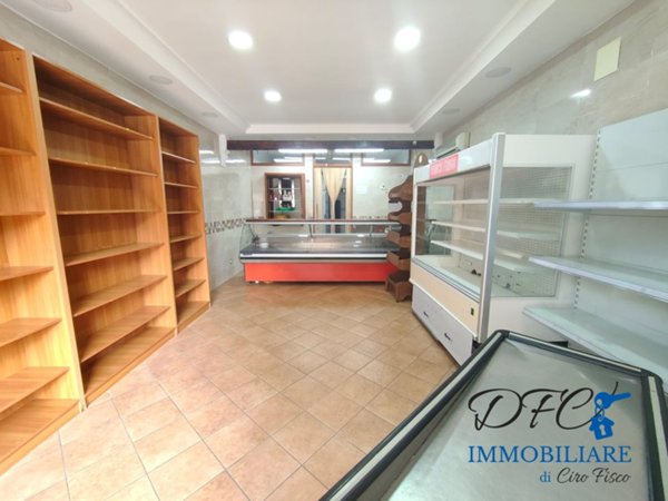 locale commerciale in vendita ad Afragola