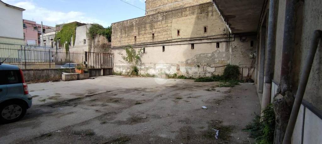 negozio in vendita ad Afragola