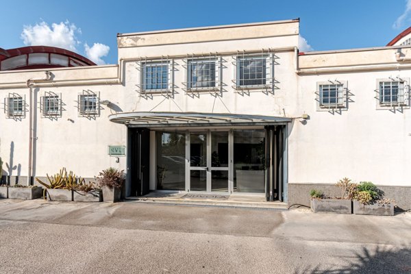 capannone in vendita ad Afragola