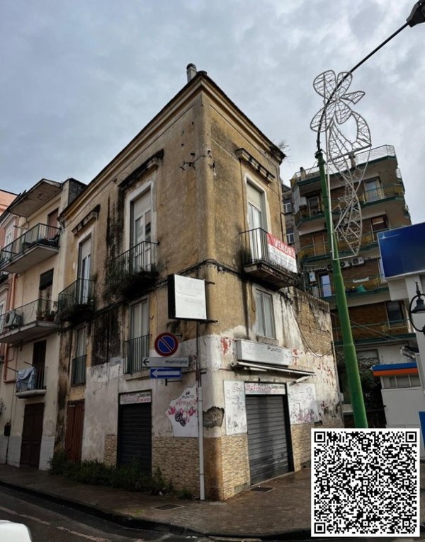 locale commerciale in vendita ad Afragola