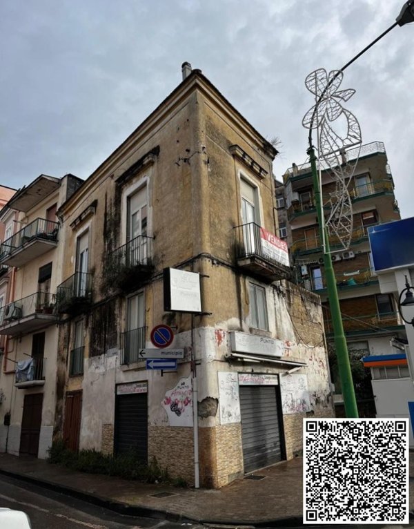 locale commerciale in vendita ad Afragola