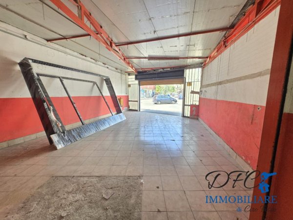 locale commerciale in vendita ad Afragola