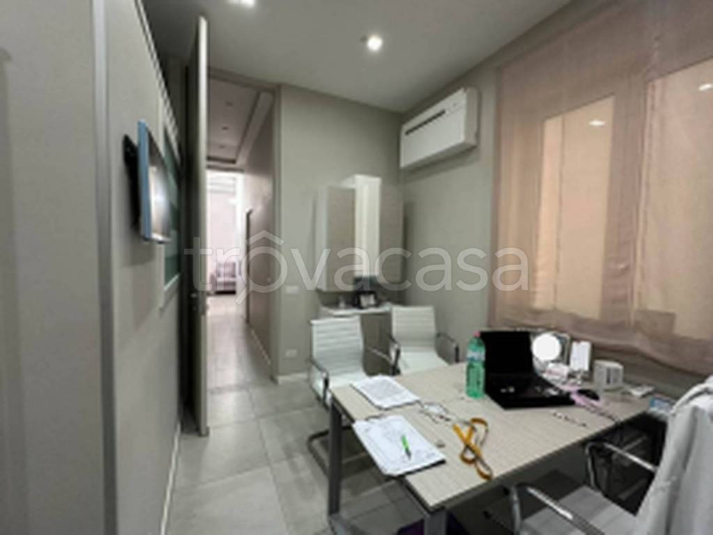 ufficio in vendita ad Afragola