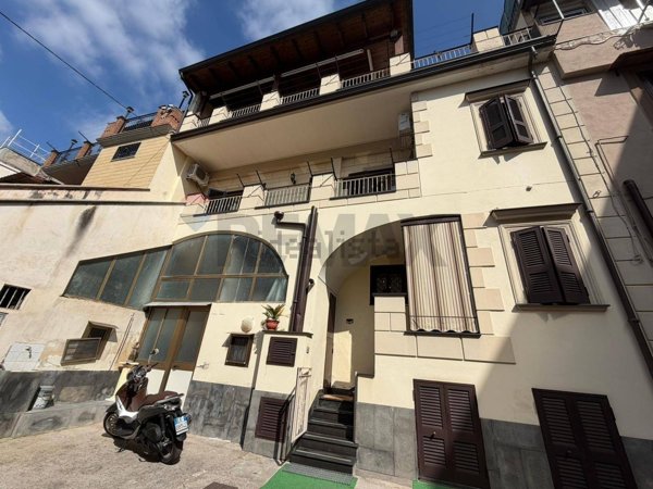 casa indipendente in vendita ad Afragola