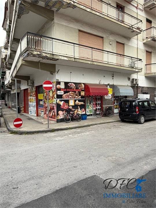 negozio in vendita ad Afragola in zona Centro Città