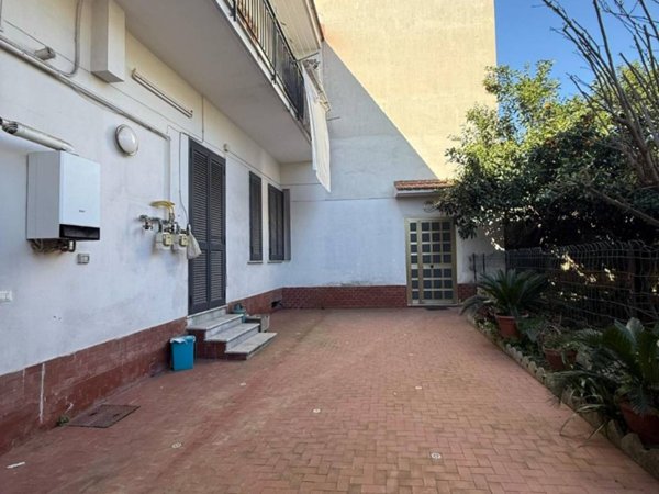 intera palazzina in vendita ad Afragola