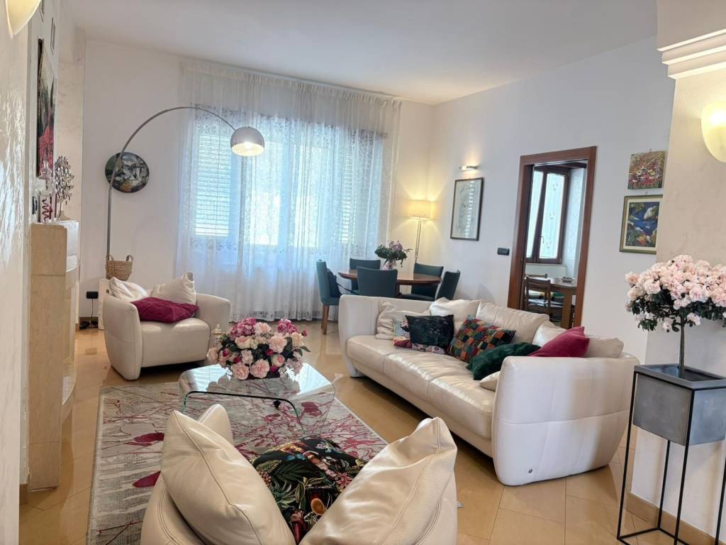 casa indipendente in vendita ad Afragola in zona Centro Città