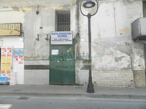 negozio in vendita ad Afragola in zona Centro Città