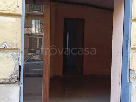 locale commerciale in vendita ad Afragola in zona Centro Città