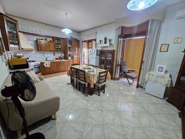 casa indipendente in vendita ad Afragola in zona Centro Città