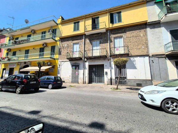 locale commerciale in vendita ad Afragola in zona Centro Città
