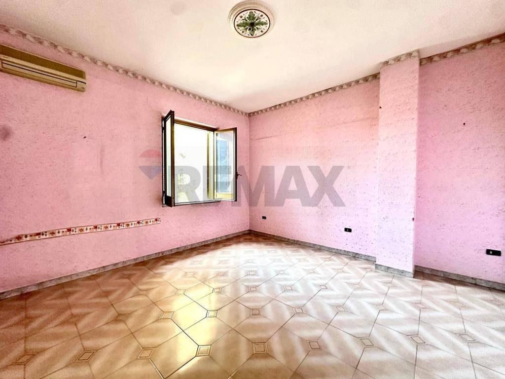 intera palazzina in vendita ad Afragola