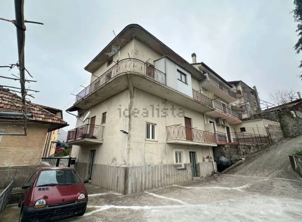 casa indipendente in vendita ad Agerola in zona Pianillo