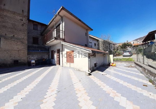 casa semindipendente in vendita ad Agerola in zona Pianillo