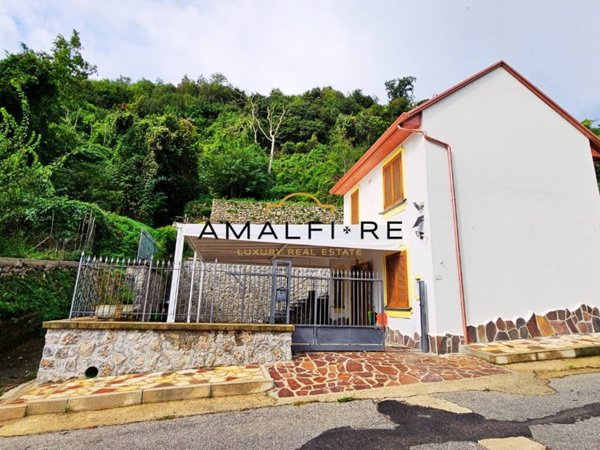 casa indipendente in vendita ad Agerola in zona Bomerano