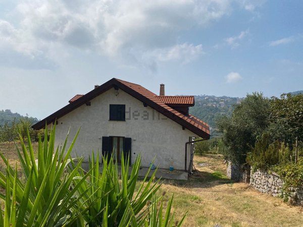 casa indipendente in vendita ad Agerola in zona Campora