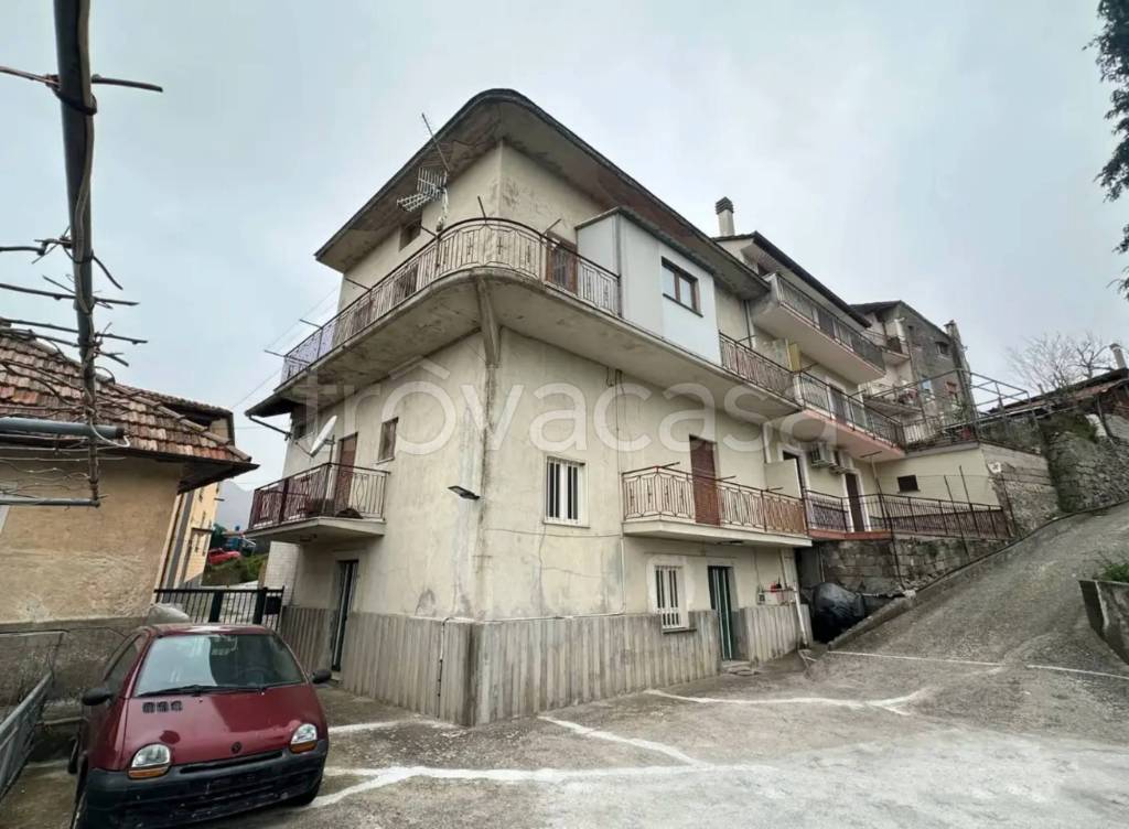 casa indipendente in vendita ad Agerola in zona Pianillo