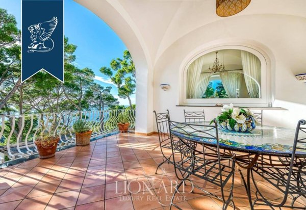 casa indipendente in vendita ad Anacapri