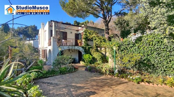 casa indipendente in vendita ad Anacapri