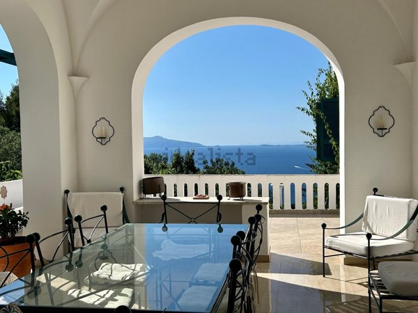 casa indipendente in vendita ad Anacapri