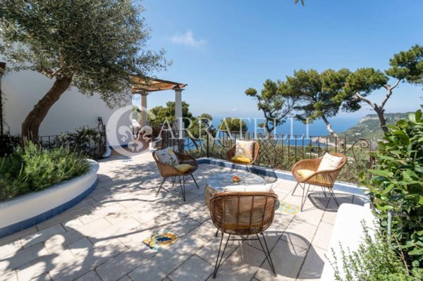 casa indipendente in vendita ad Anacapri