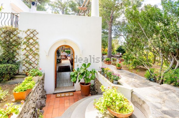 casa indipendente in vendita ad Anacapri