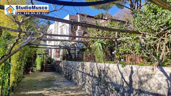 casa indipendente in vendita ad Anacapri