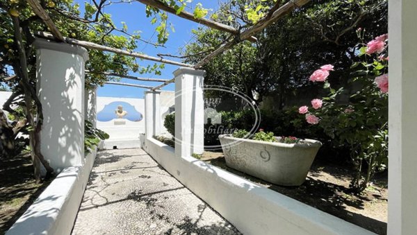 casa indipendente in vendita ad Anacapri