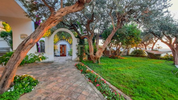 casa indipendente in vendita ad Anacapri