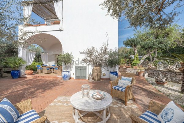 casa indipendente in vendita ad Anacapri