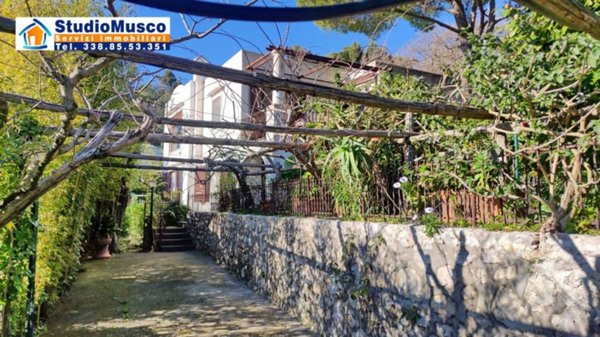 casa indipendente in vendita ad Anacapri