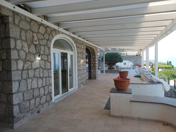 casa indipendente in vendita ad Anacapri