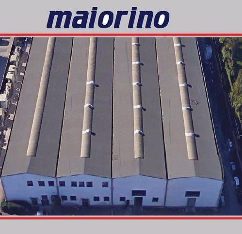locale commerciale in vendita ad Arzano