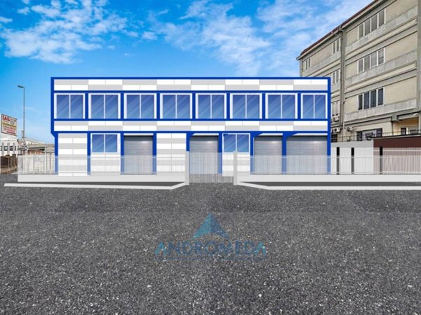 locale commerciale in vendita ad Arzano