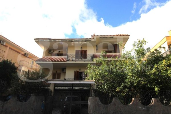 appartamento in vendita ad Arzano