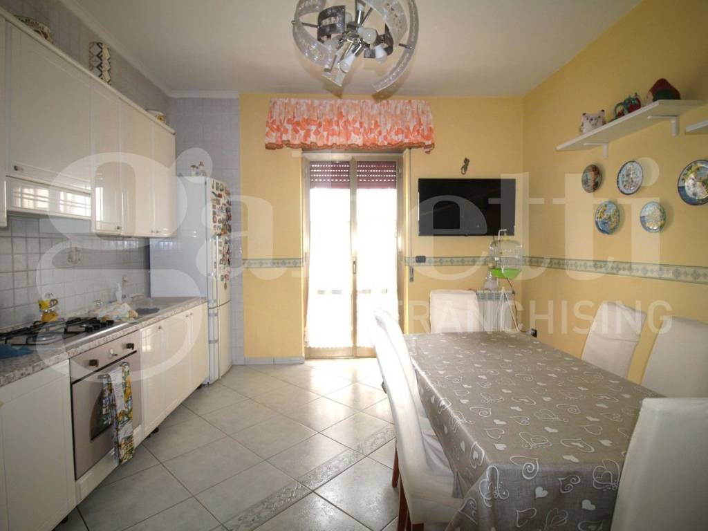 appartamento in vendita ad Arzano