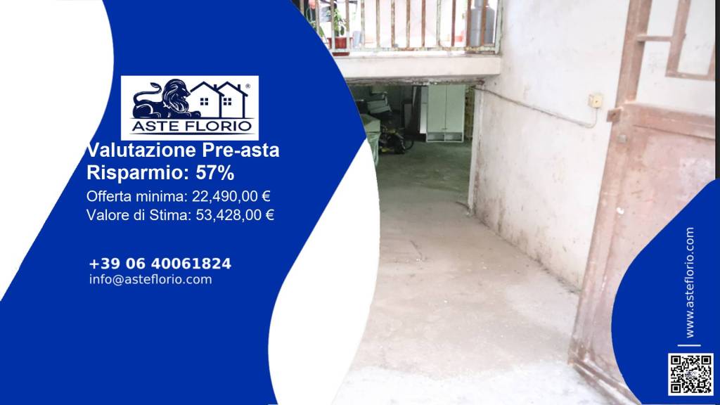 locale commerciale in vendita ad Arzano