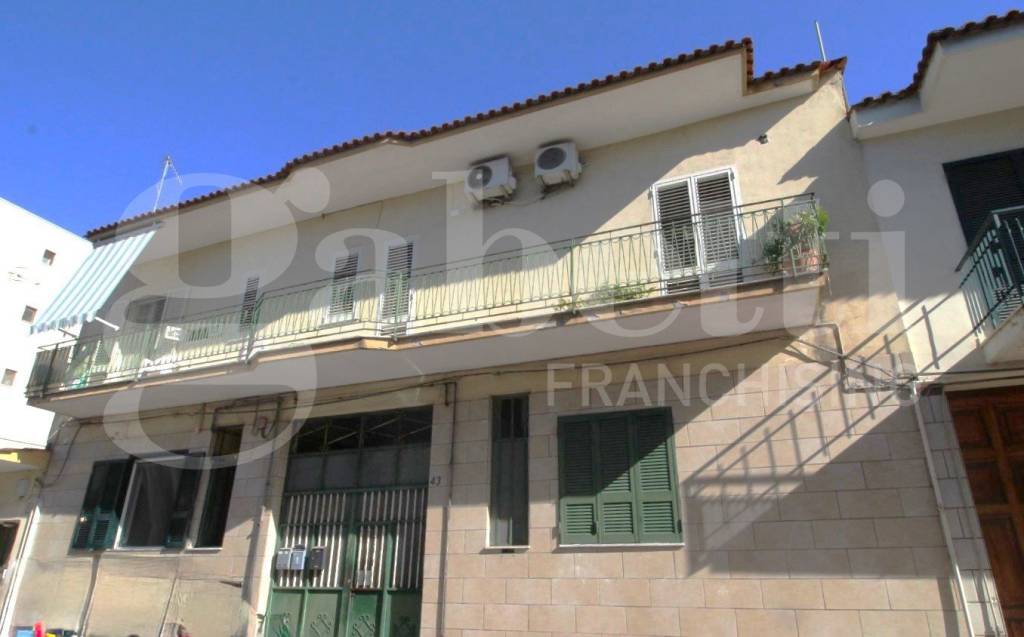 appartamento in vendita ad Arzano