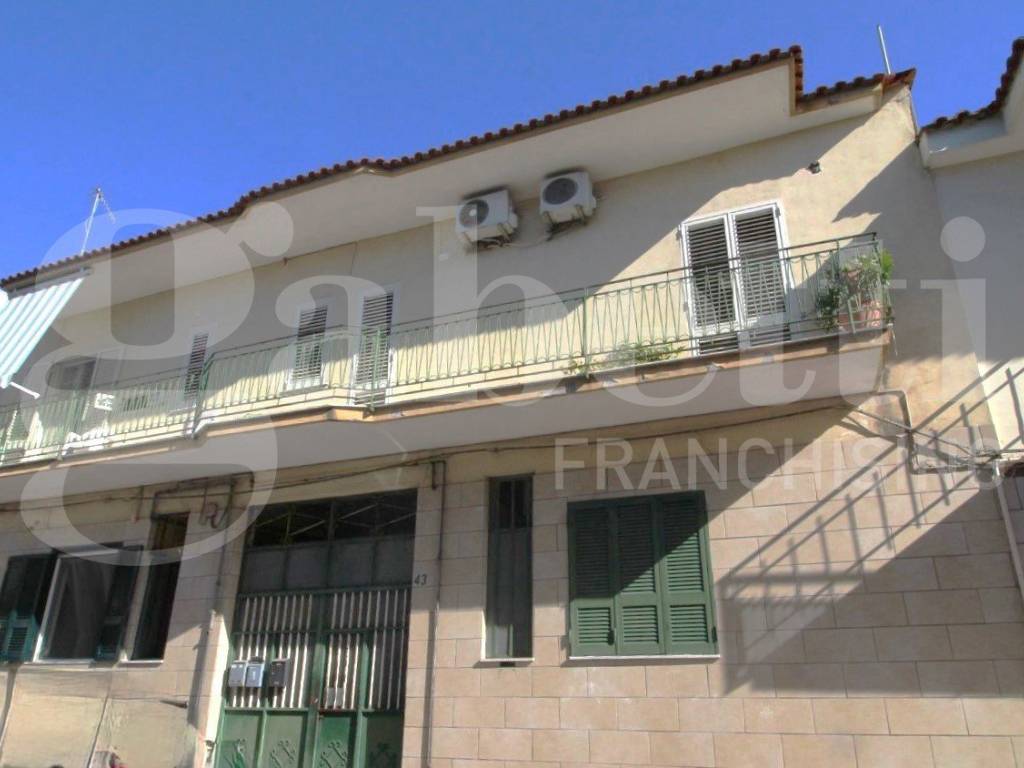 appartamento in vendita ad Arzano