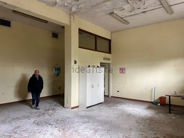 capannone in vendita ad Arzano