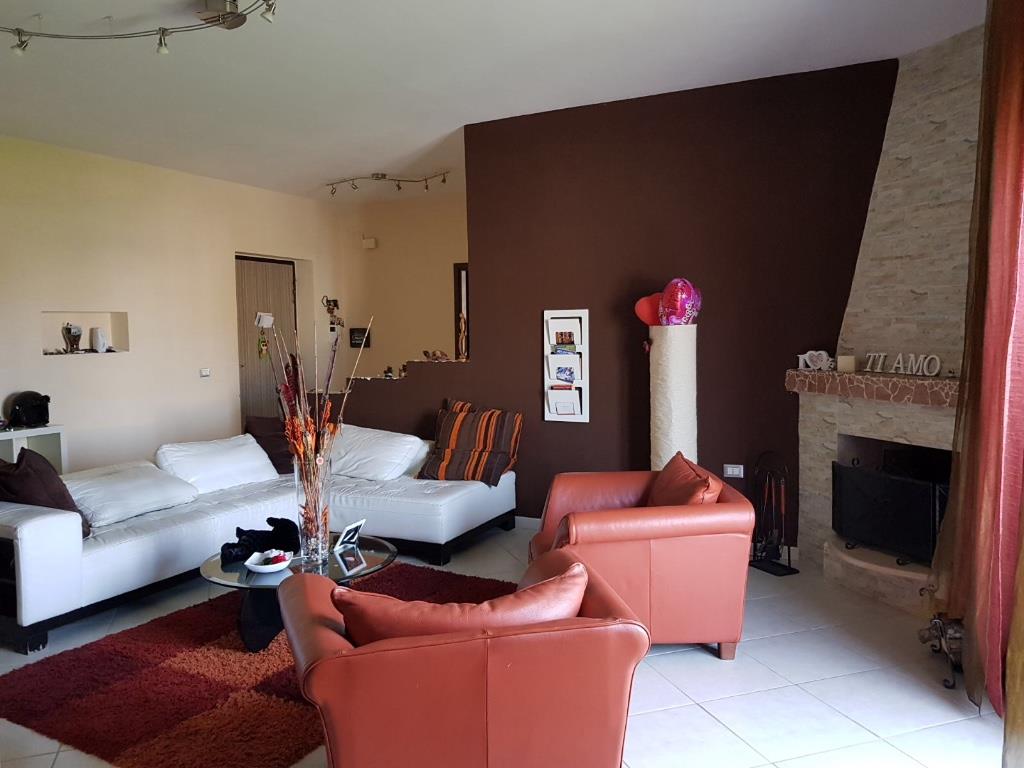 appartamento in vendita ad Arzano