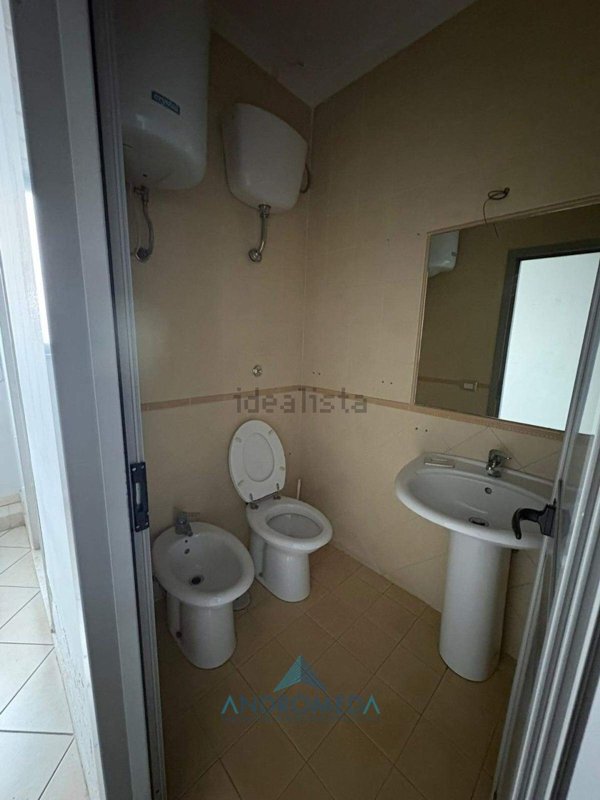 ufficio in vendita ad Arzano