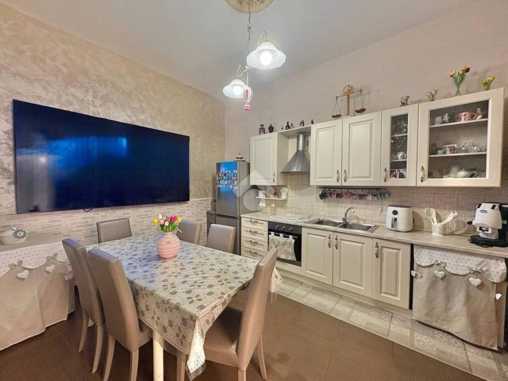 casa indipendente in vendita ad Arzano